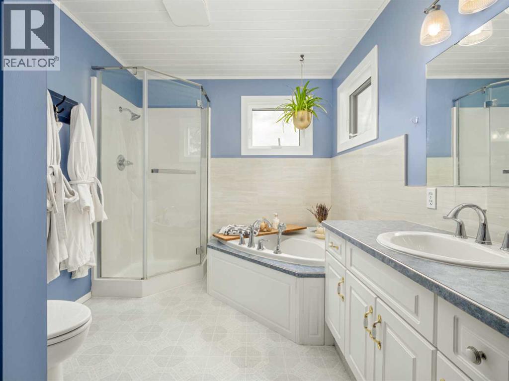 966 Lawrence Street — photo 16