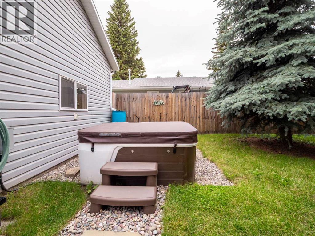 966 Lawrence Street — photo 38