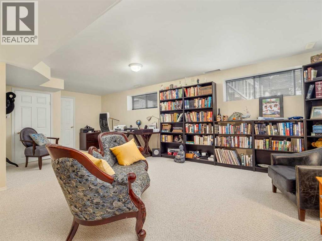 966 Lawrence Street — photo 32