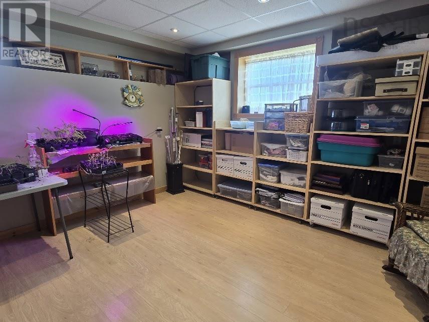 2901 Malagash Road - 37
