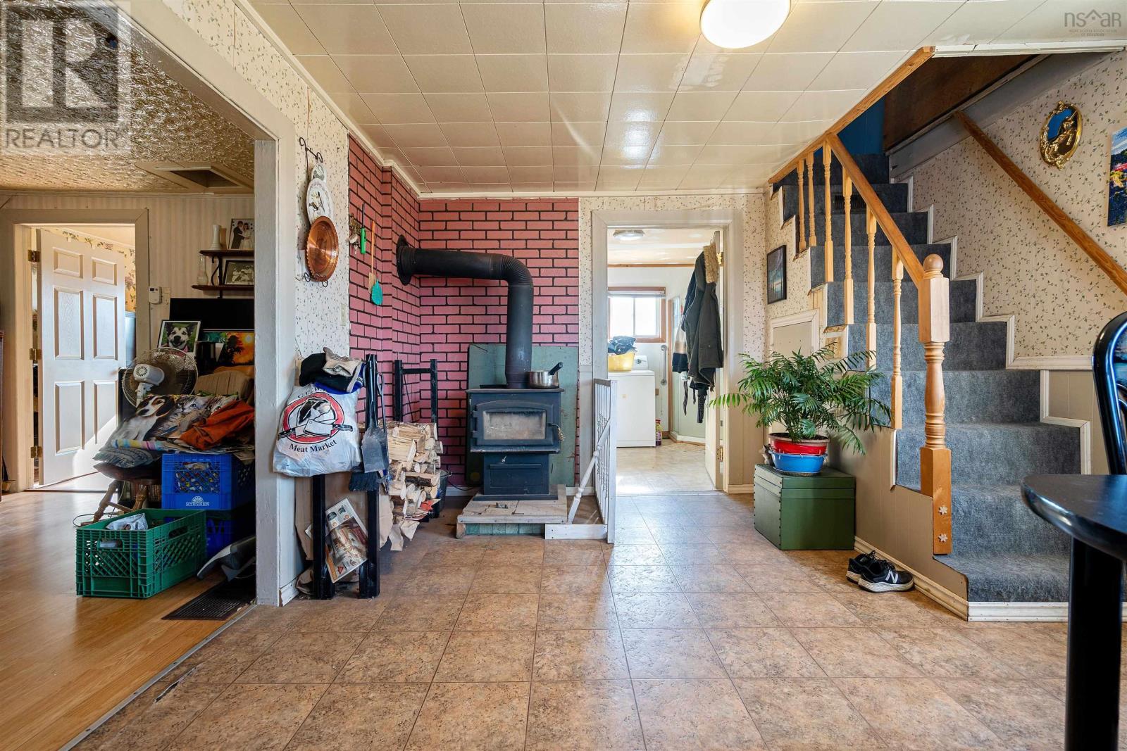 2145 316 Highway - 39