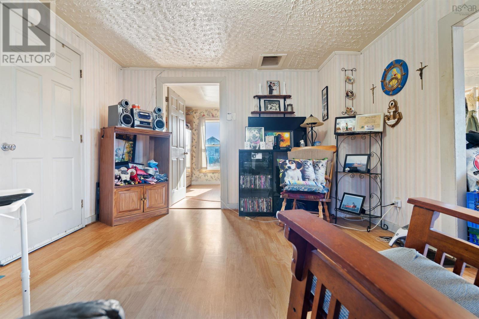 2145 316 Highway - 31