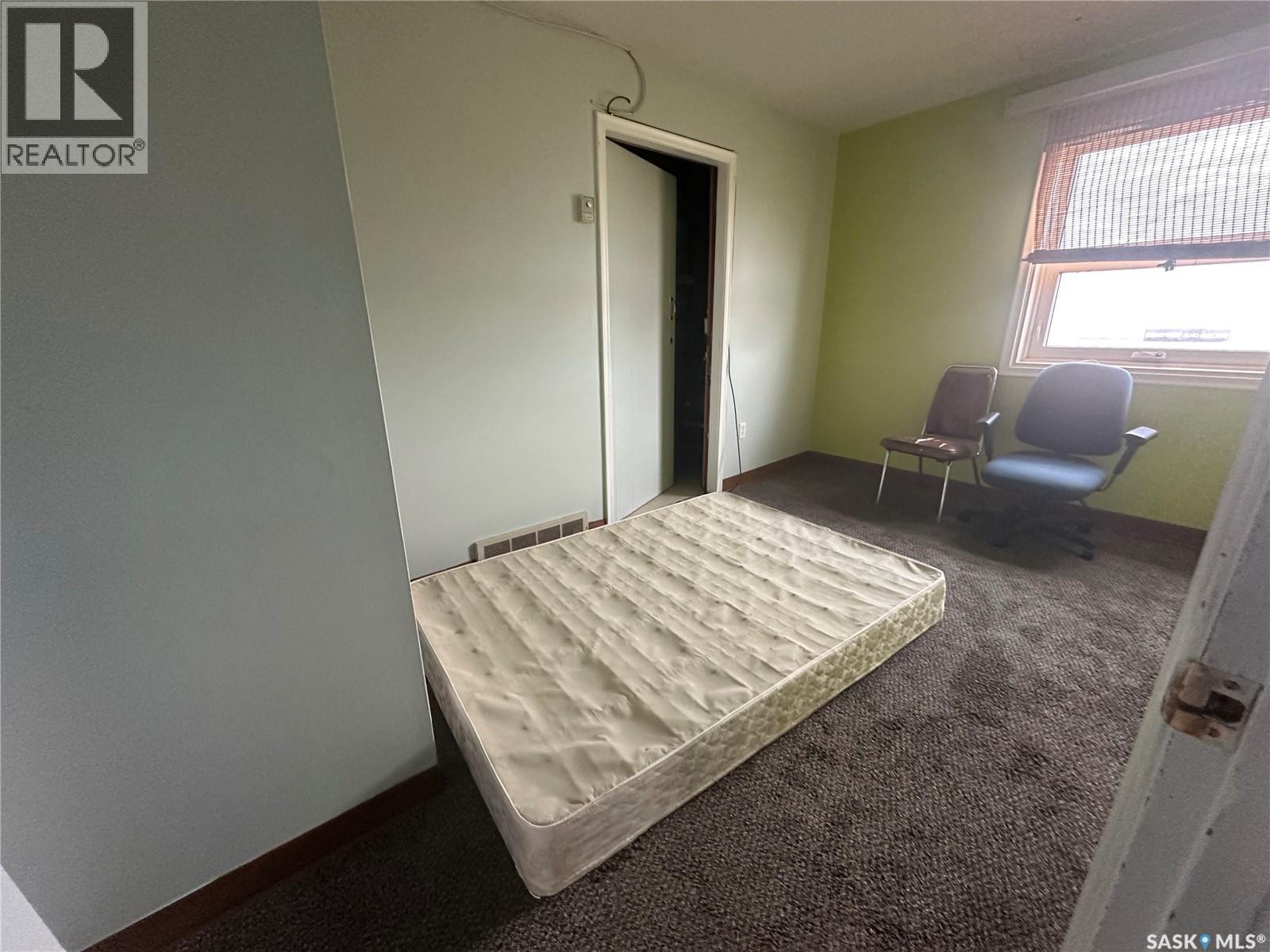 136 Center STREET — photo 15