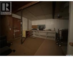 136 Center Street, Assiniboia, SK S0H0B0 Photo 11