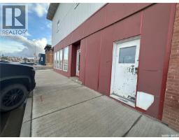 136 Center Street, Assiniboia, SK S0H0B0 Photo 26