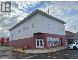 136 Center Street, Assiniboia, SK S0H0B0 Photo 28