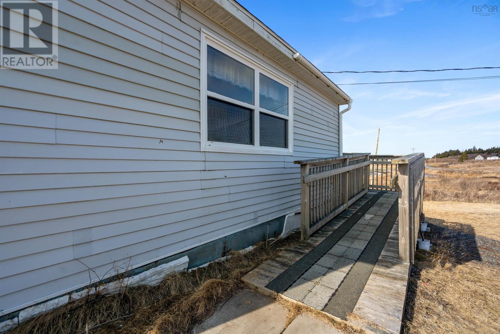 2145 316 Highway - 49