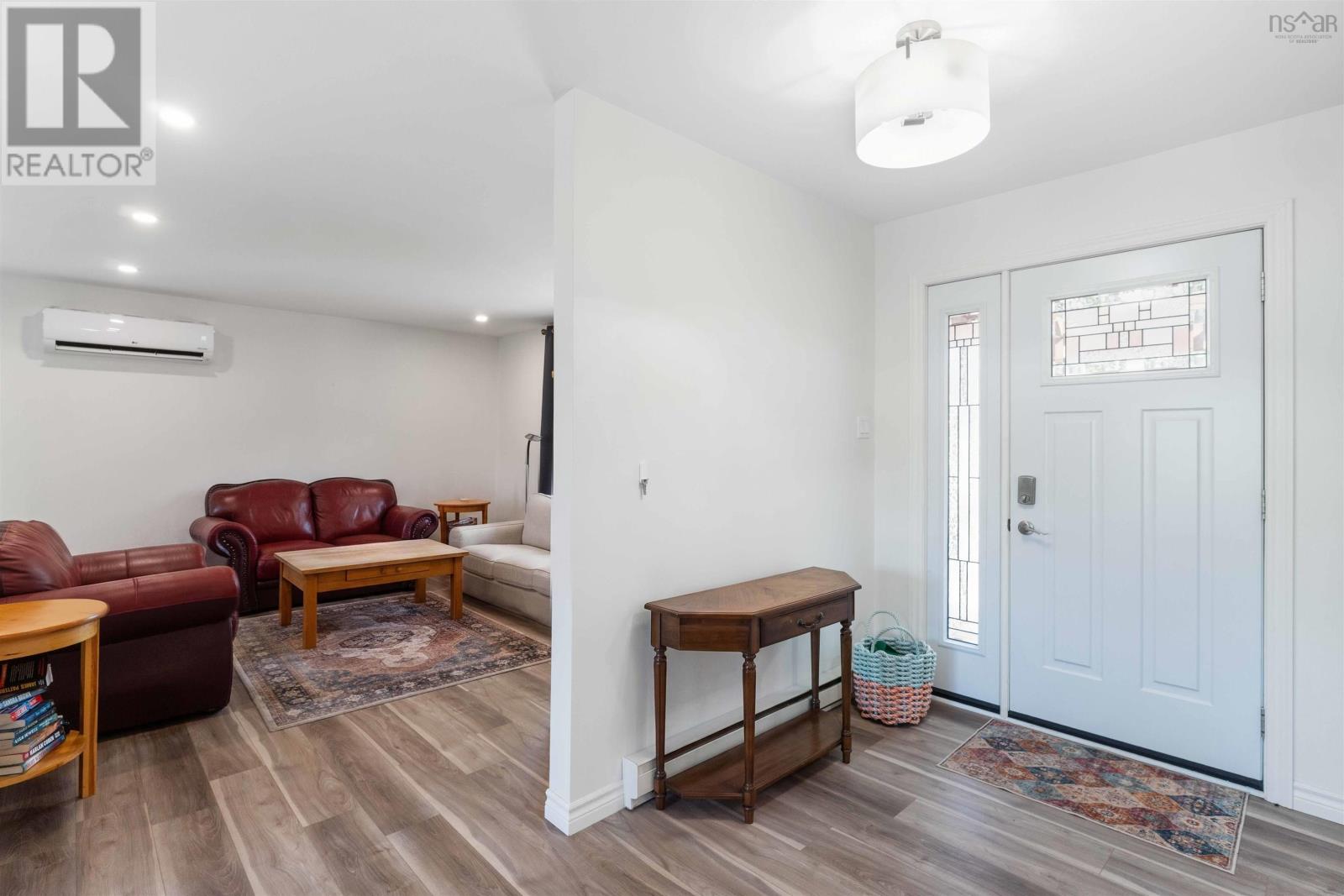 380 Hall Road - 4