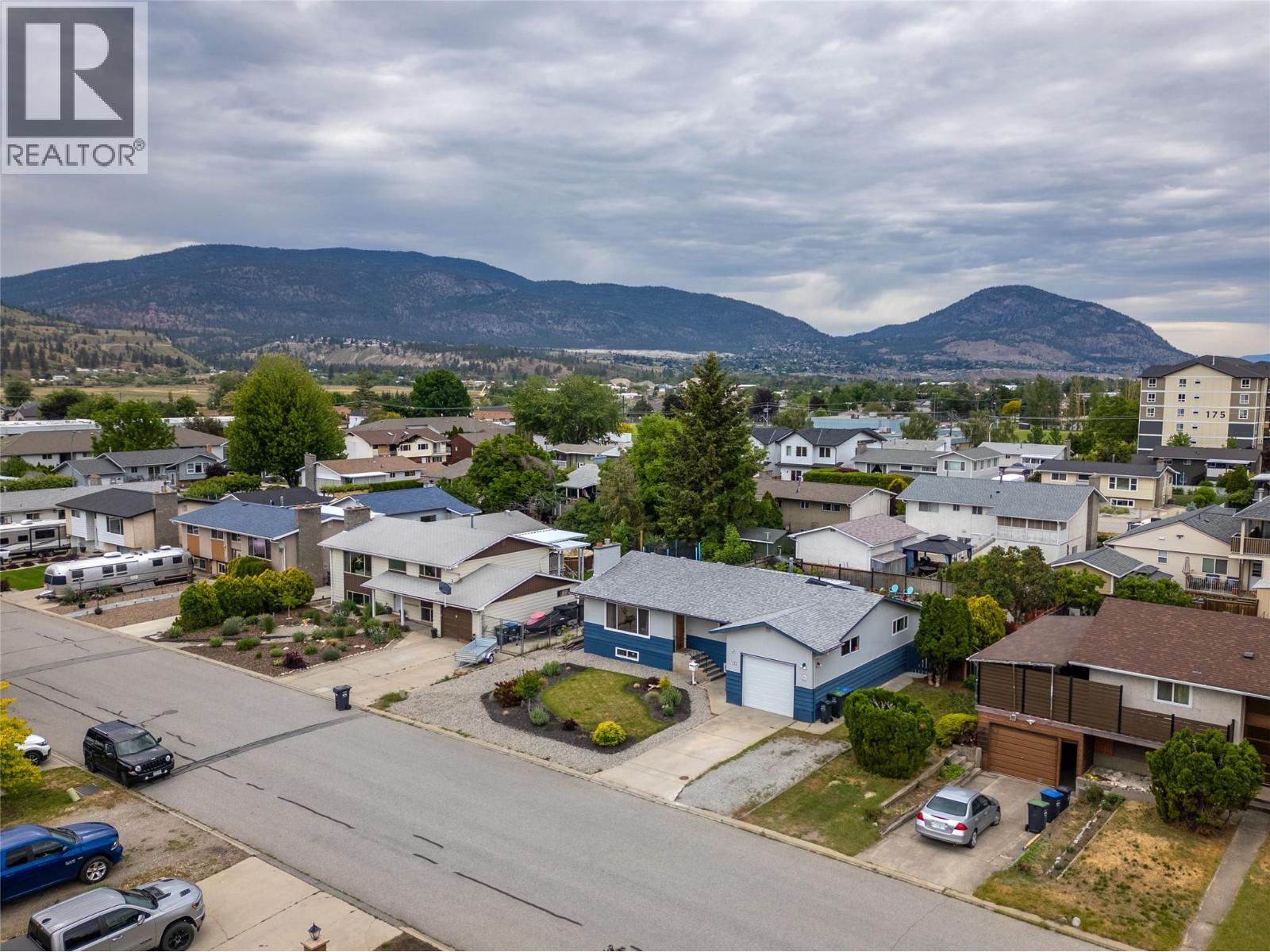 165 McCulloch Drive - 48