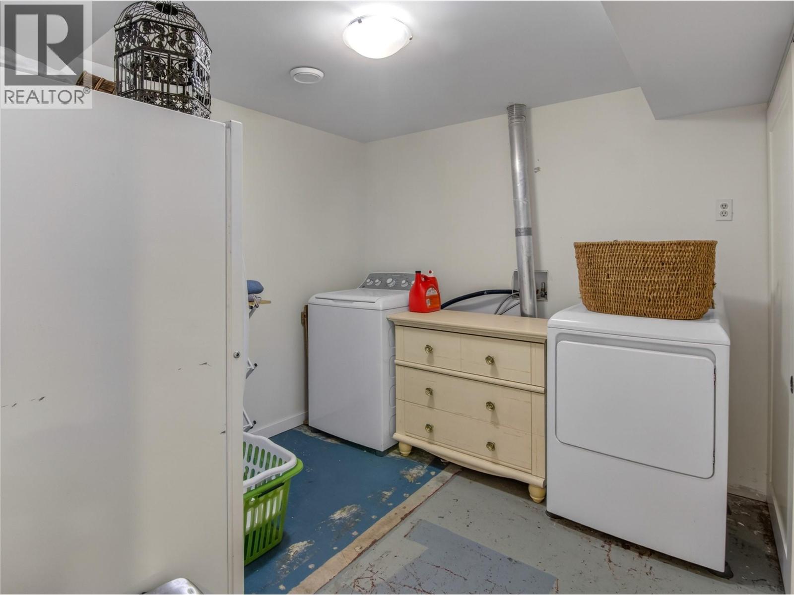 165 McCulloch Drive - 28
