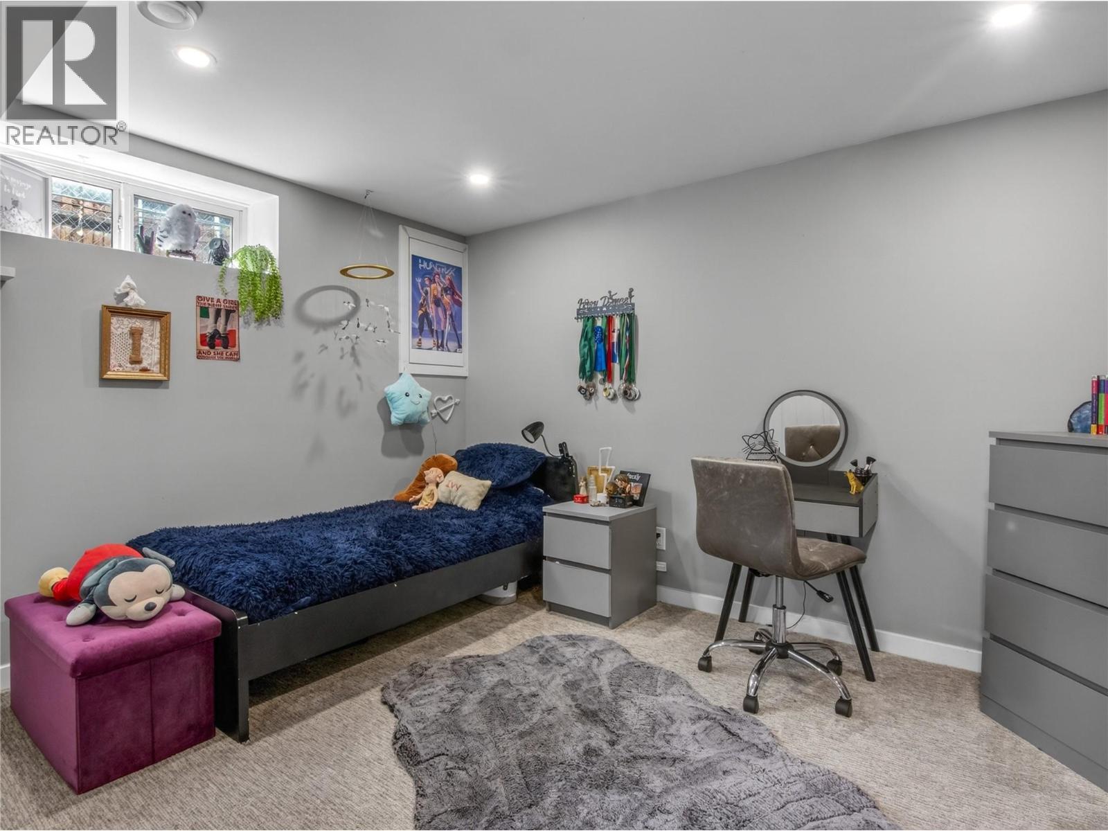 165 McCulloch Drive - 25