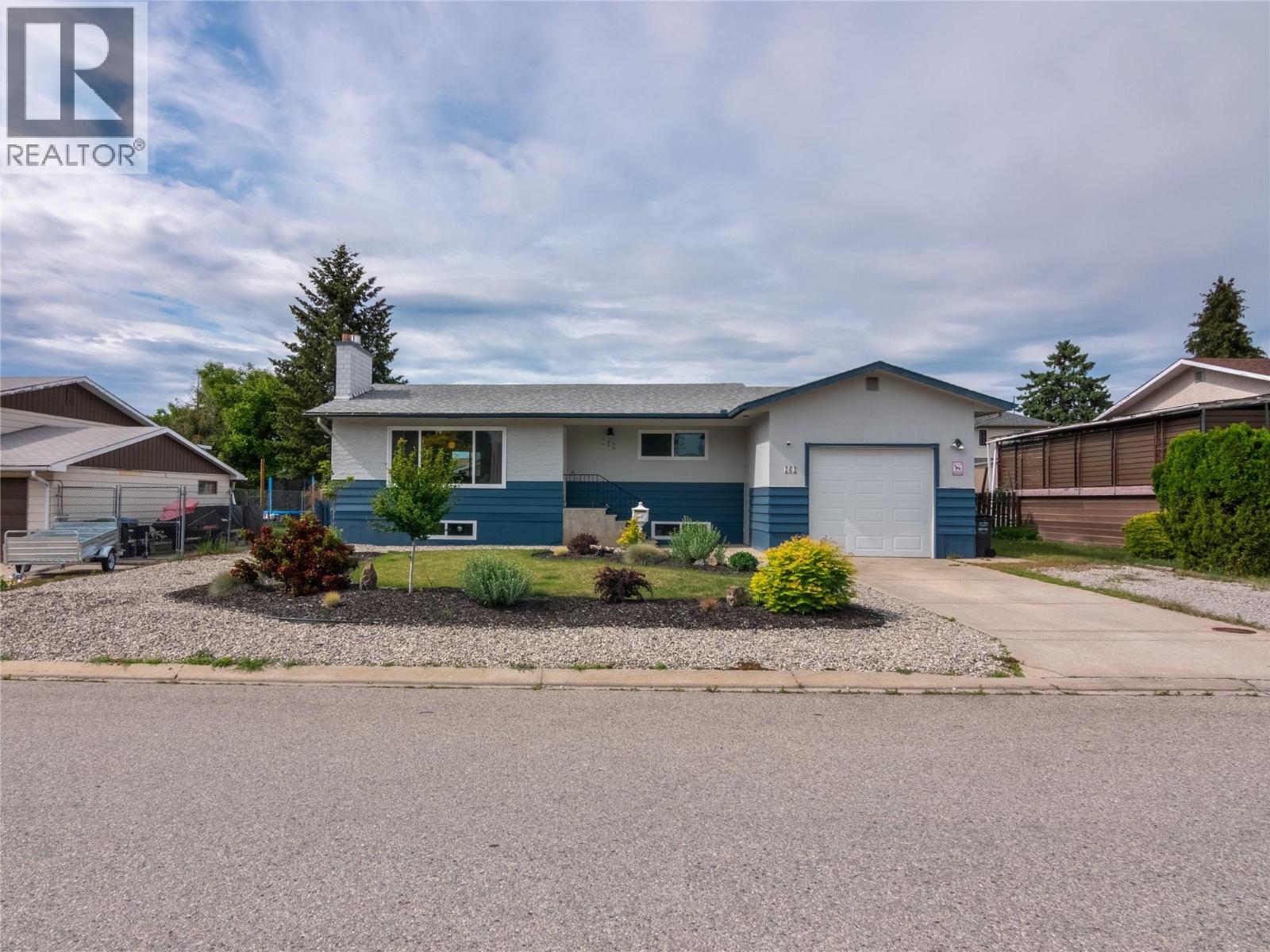 165 McCulloch Drive - 36