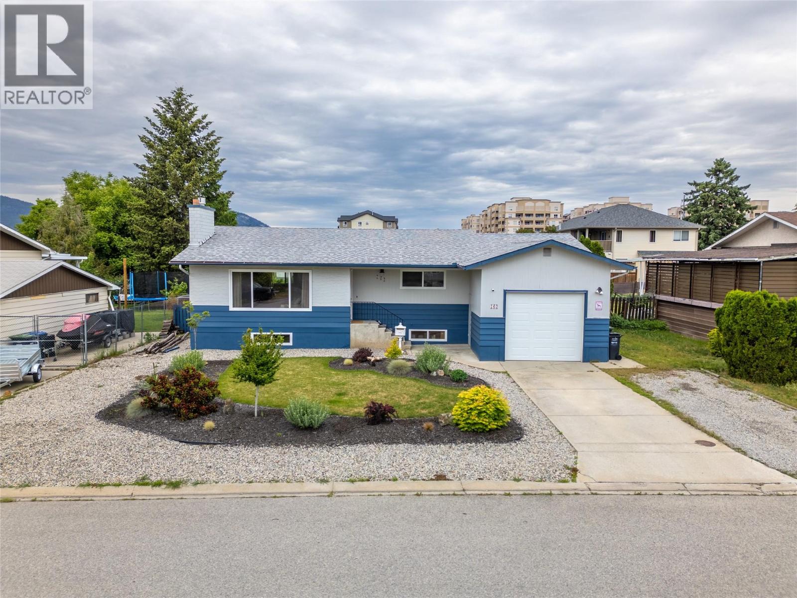 165 McCulloch Drive - 49