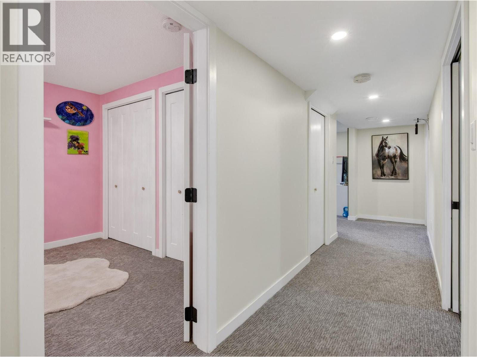 165 McCulloch Drive - 34