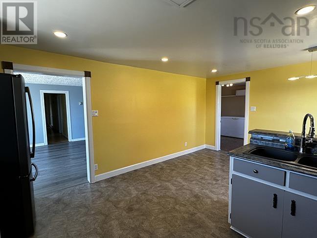 593 Veterans Memorial Drive - 17