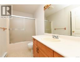 A 2179 Urquhart Ave, Courtenay, BC V9N7W3 Photo 27
