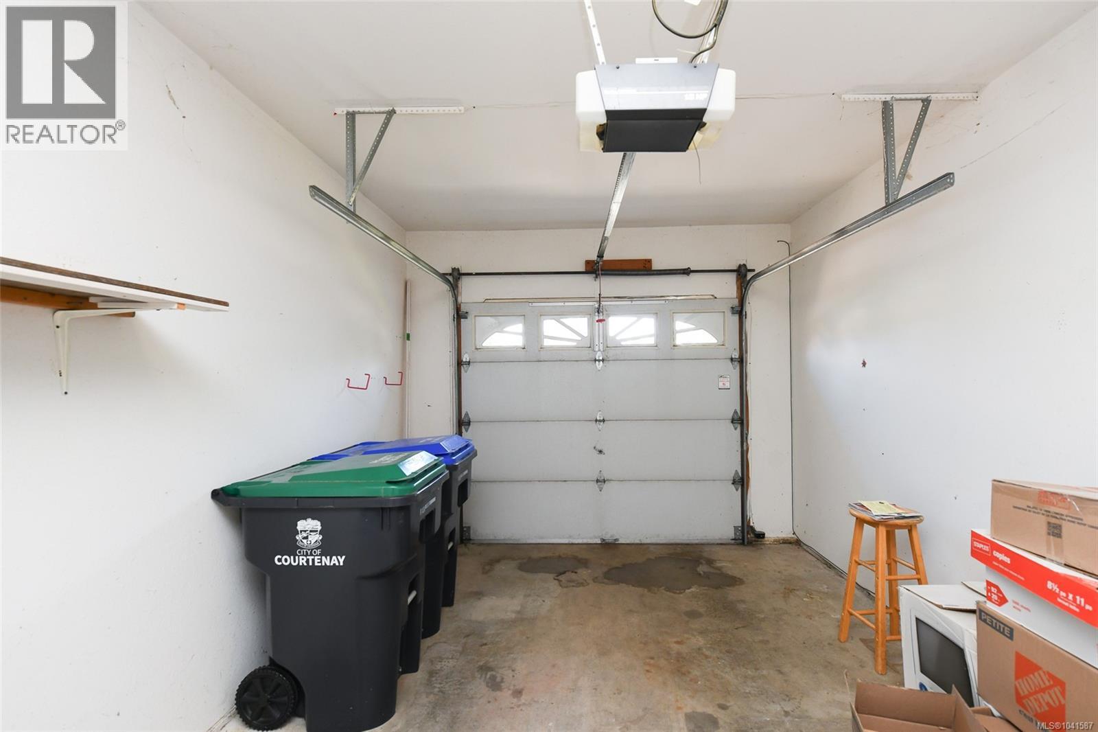 #A 2179 Urquhart Ave - 34