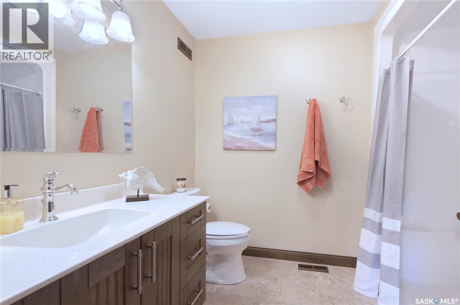 662 Valley DRIVE — photo 24