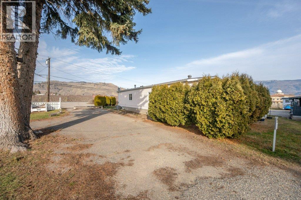 5617 Highway 97 - 44