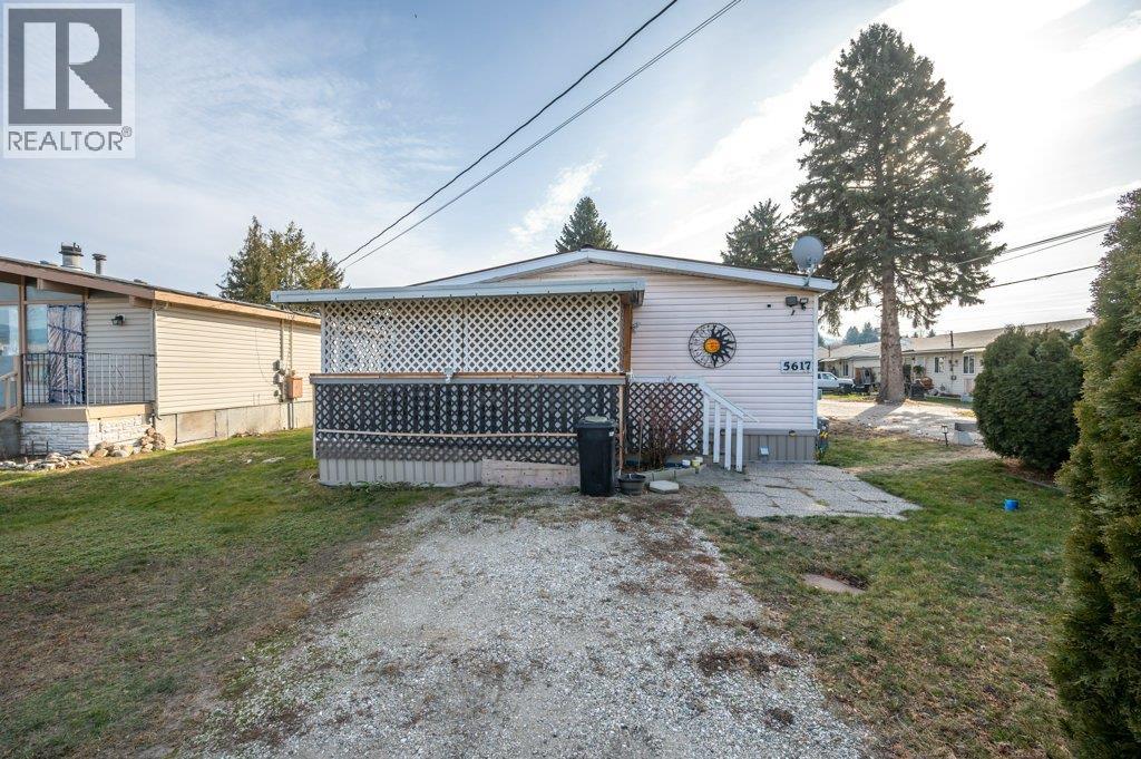 5617 Highway 97 - 40