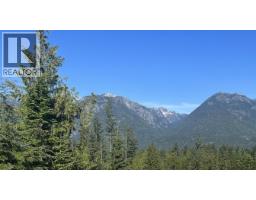 2934 Huckleberry Drive, Squamish, BC V8B1B2 Photo 10