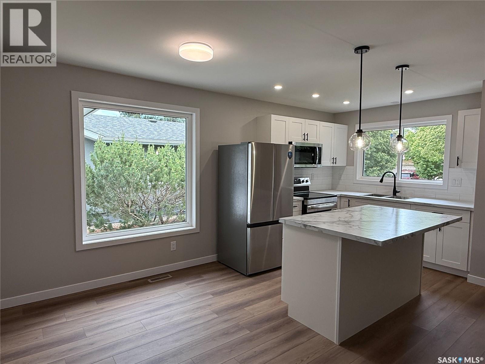 261 Bean CRESCENT - 3