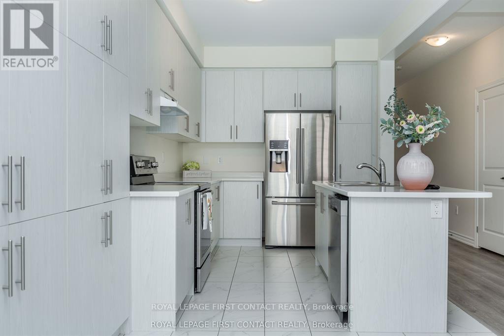 86 KENNETH ROGERS CRESCENT - 8