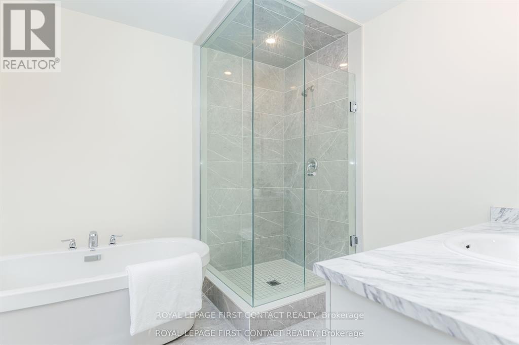 86 KENNETH ROGERS CRESCENT - 20