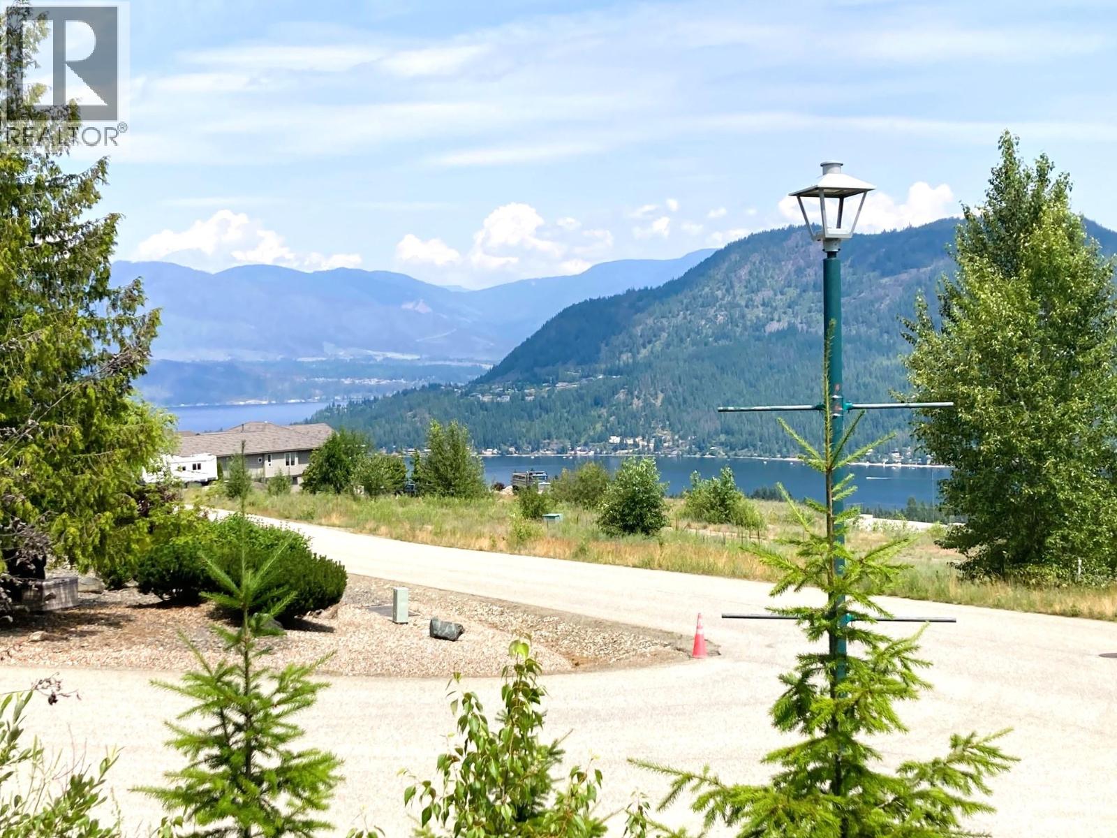  2555 Highlands Drive, Blind Bay
