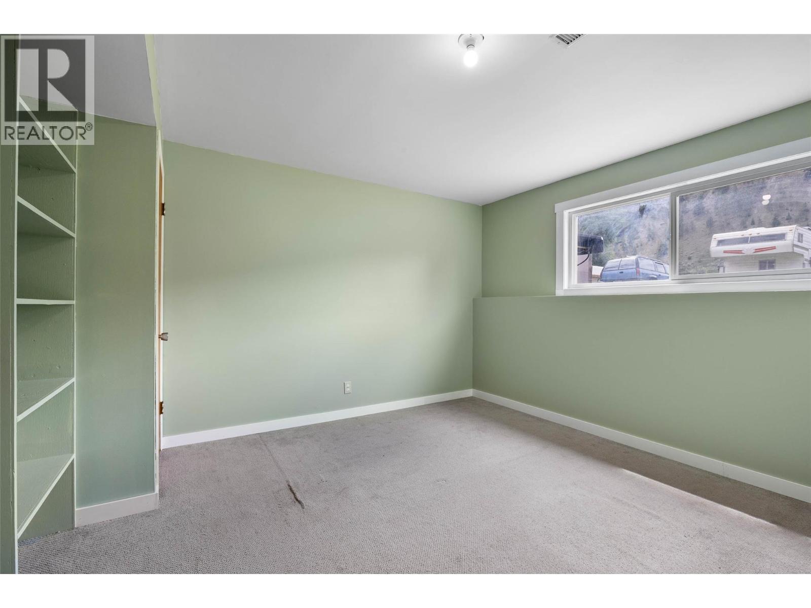 6685 Beaver Crescent - Image 22