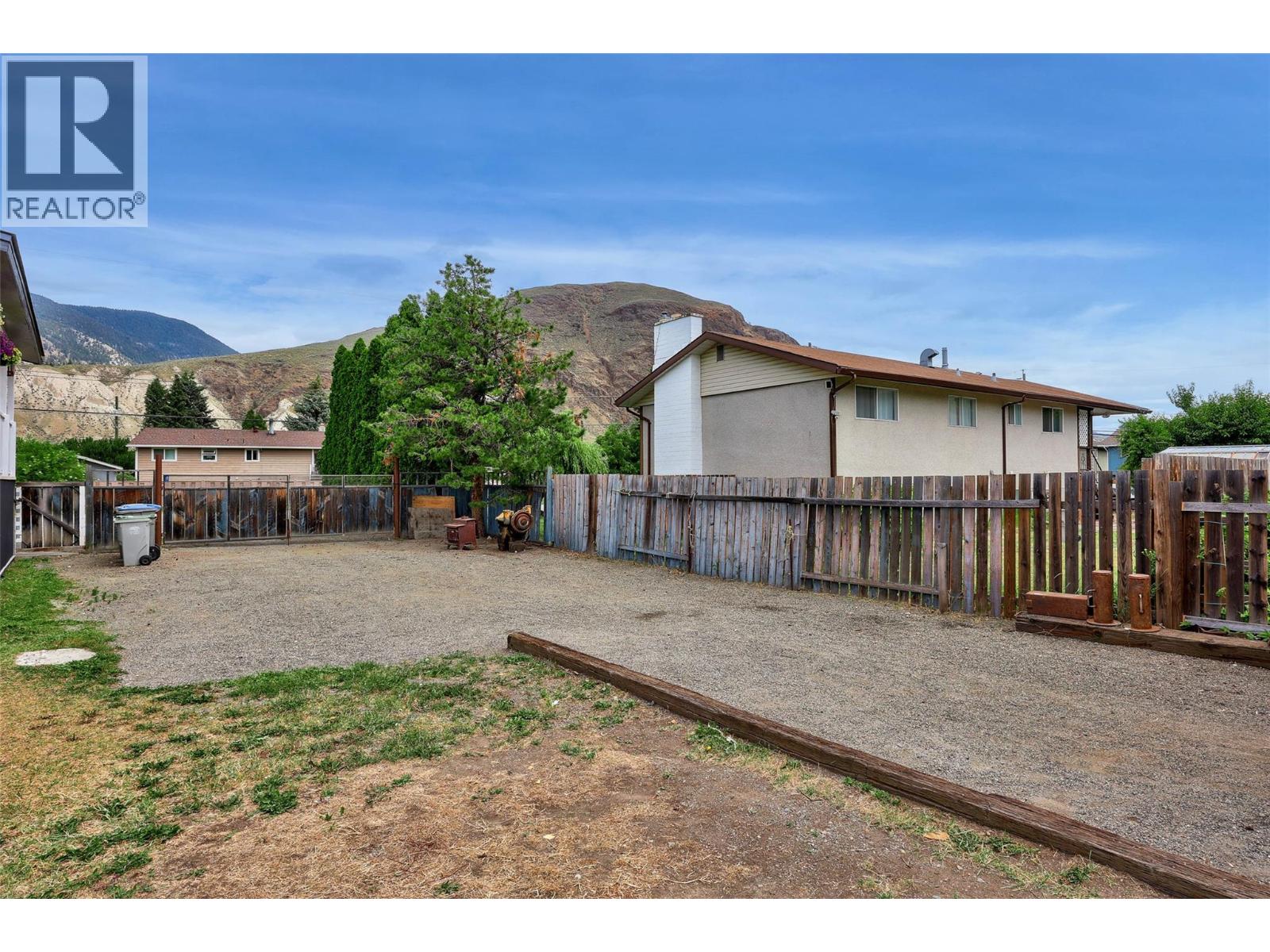 6685 Beaver Crescent - Image 37
