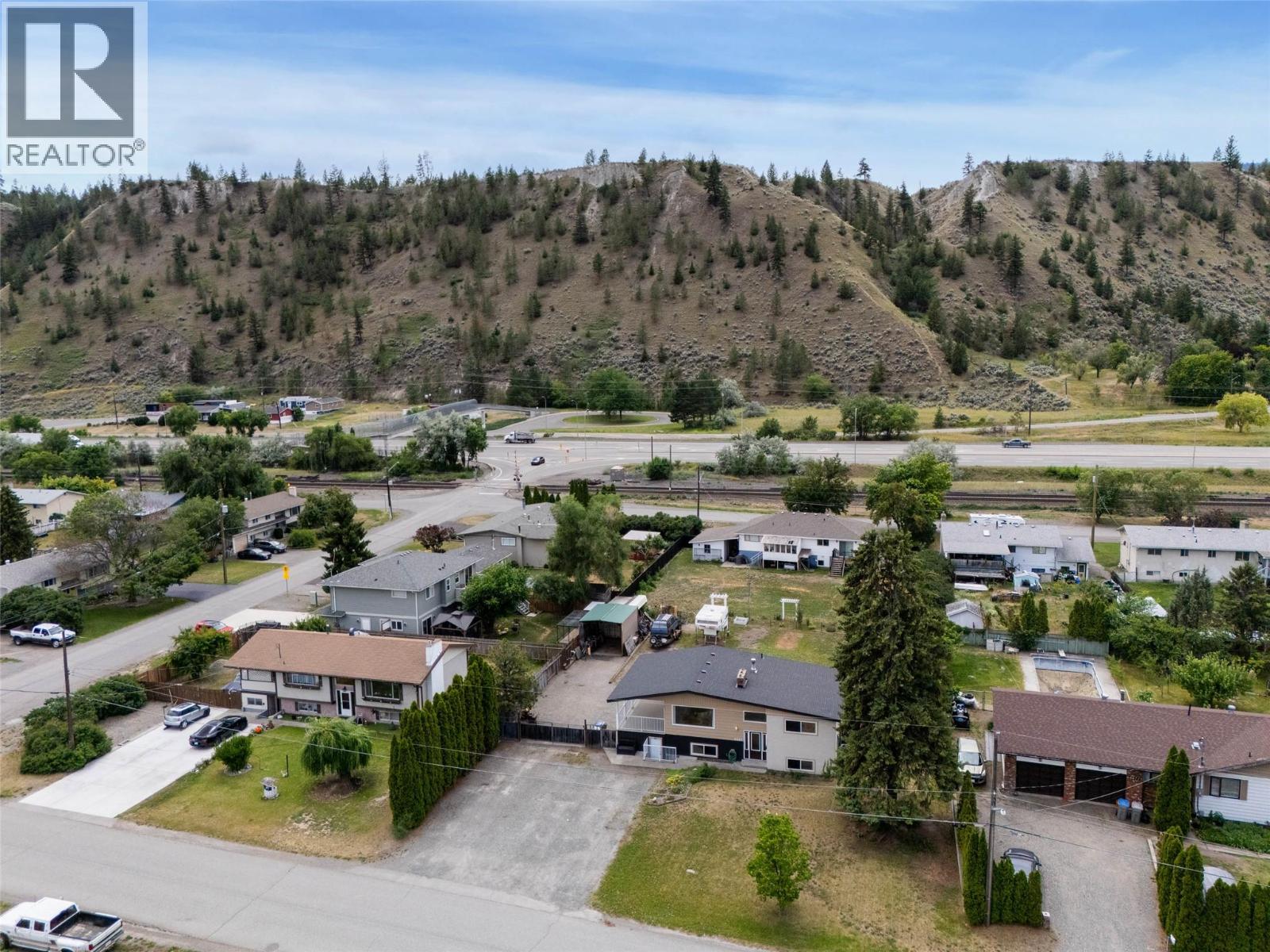 6685 Beaver Crescent - Image 39