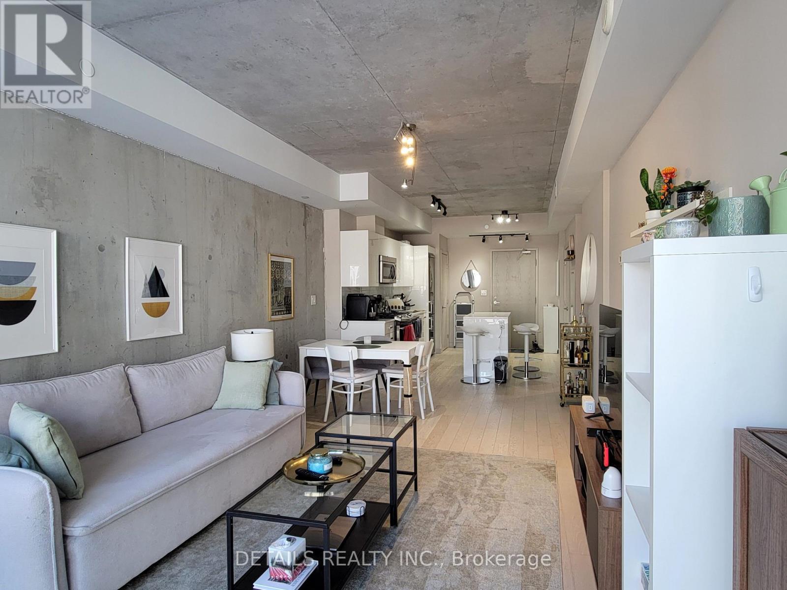 #812 224 LYON STREET N - 10