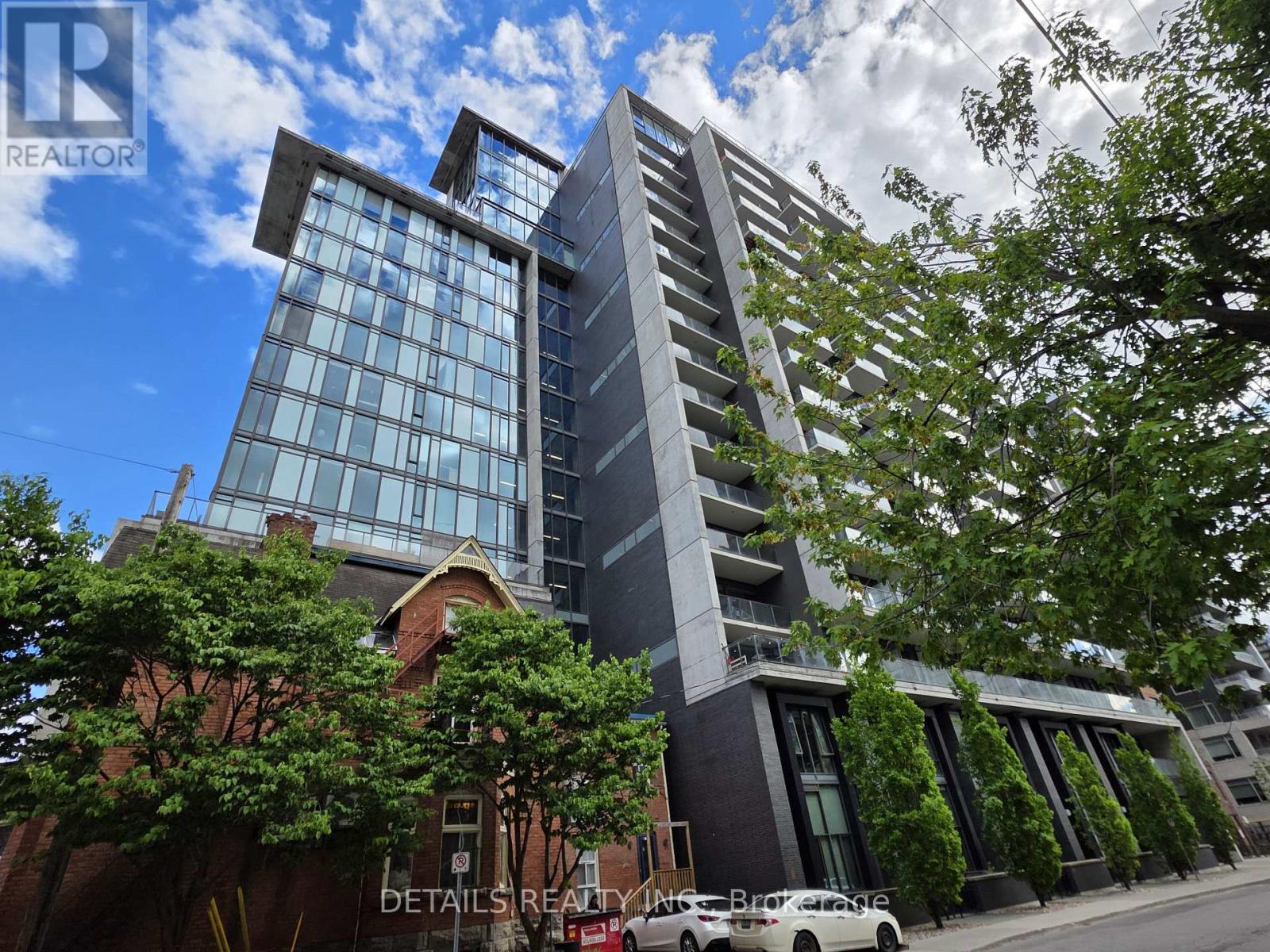 #812 224 LYON STREET N - 1