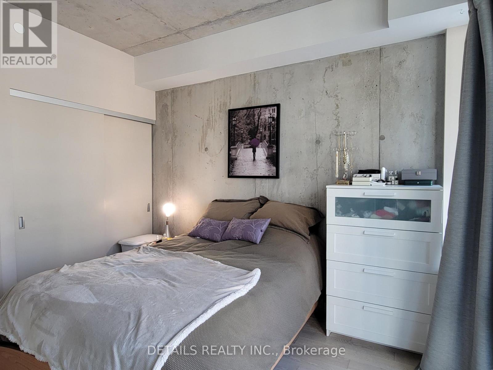 #812 224 LYON STREET N - 17