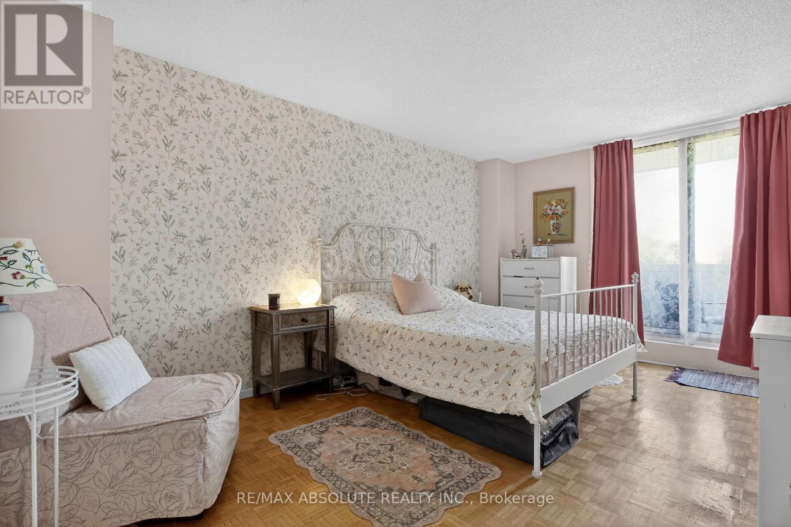 #201 265 POULIN AVENUE - 14