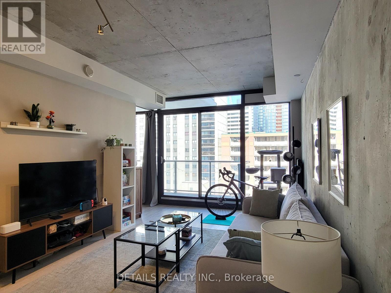 #812 224 LYON STREET N - 8