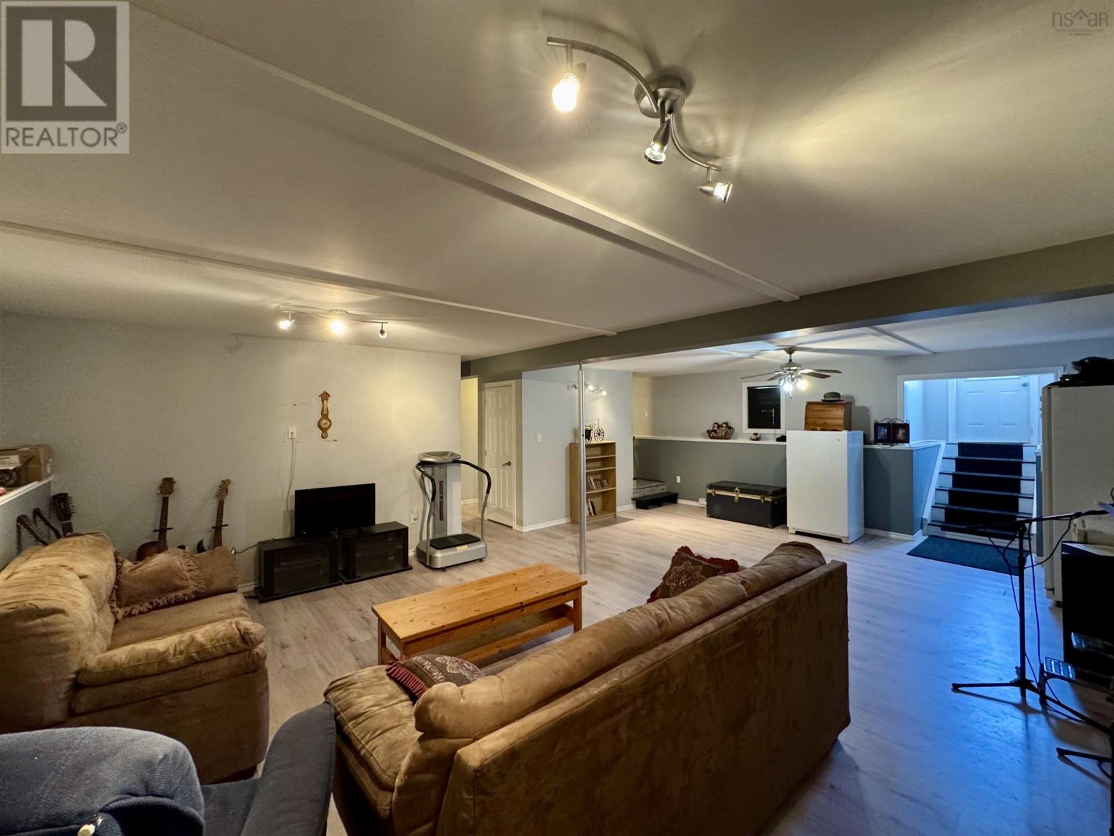 3123 Highway 320 - 20