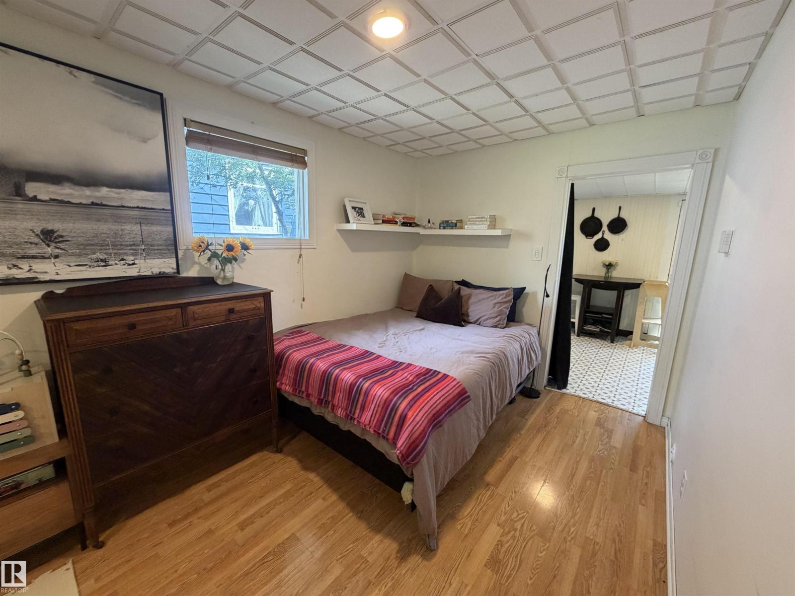 11427 125 ST NW - 11