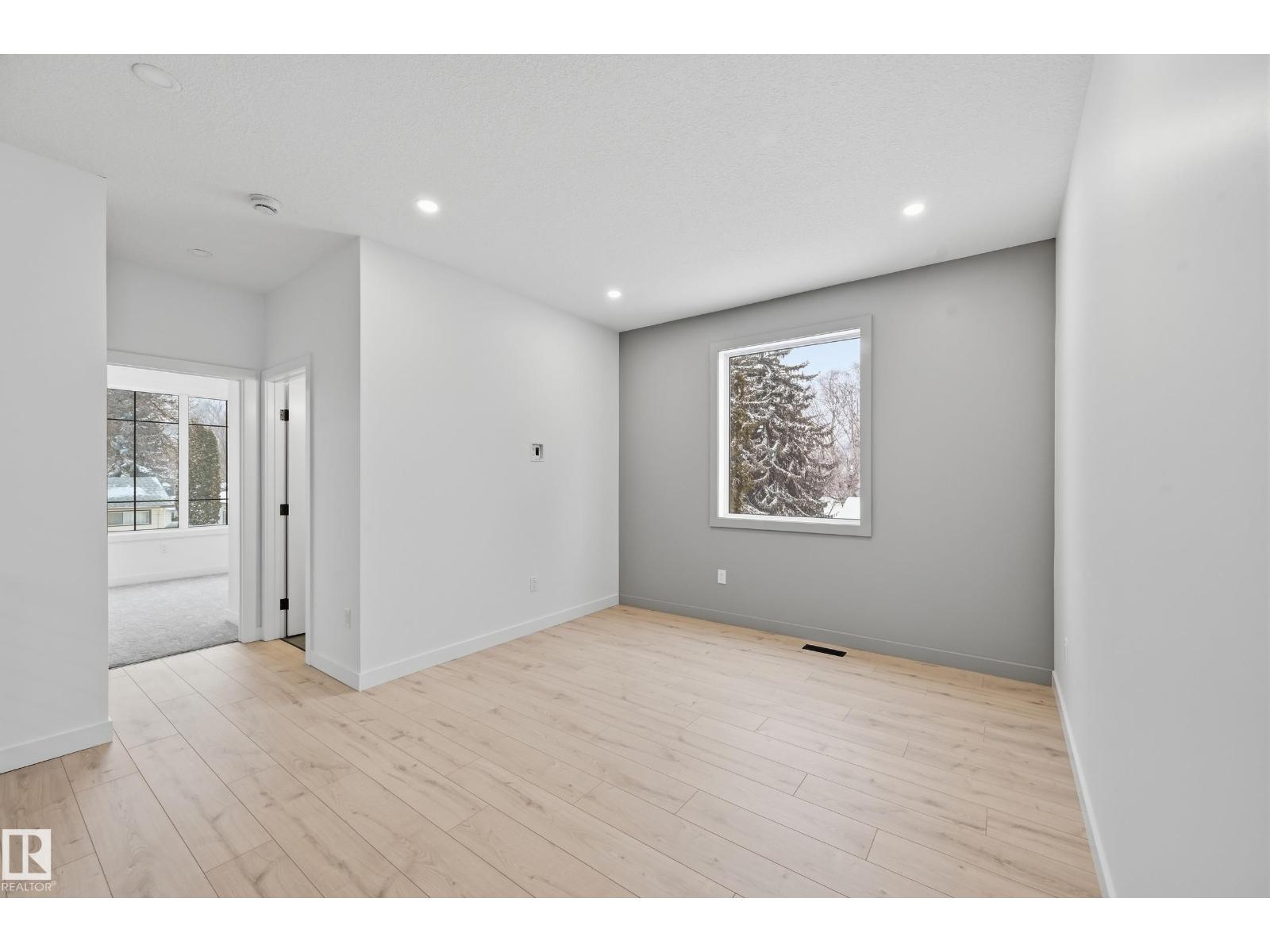 11121 51 ST NW - 27