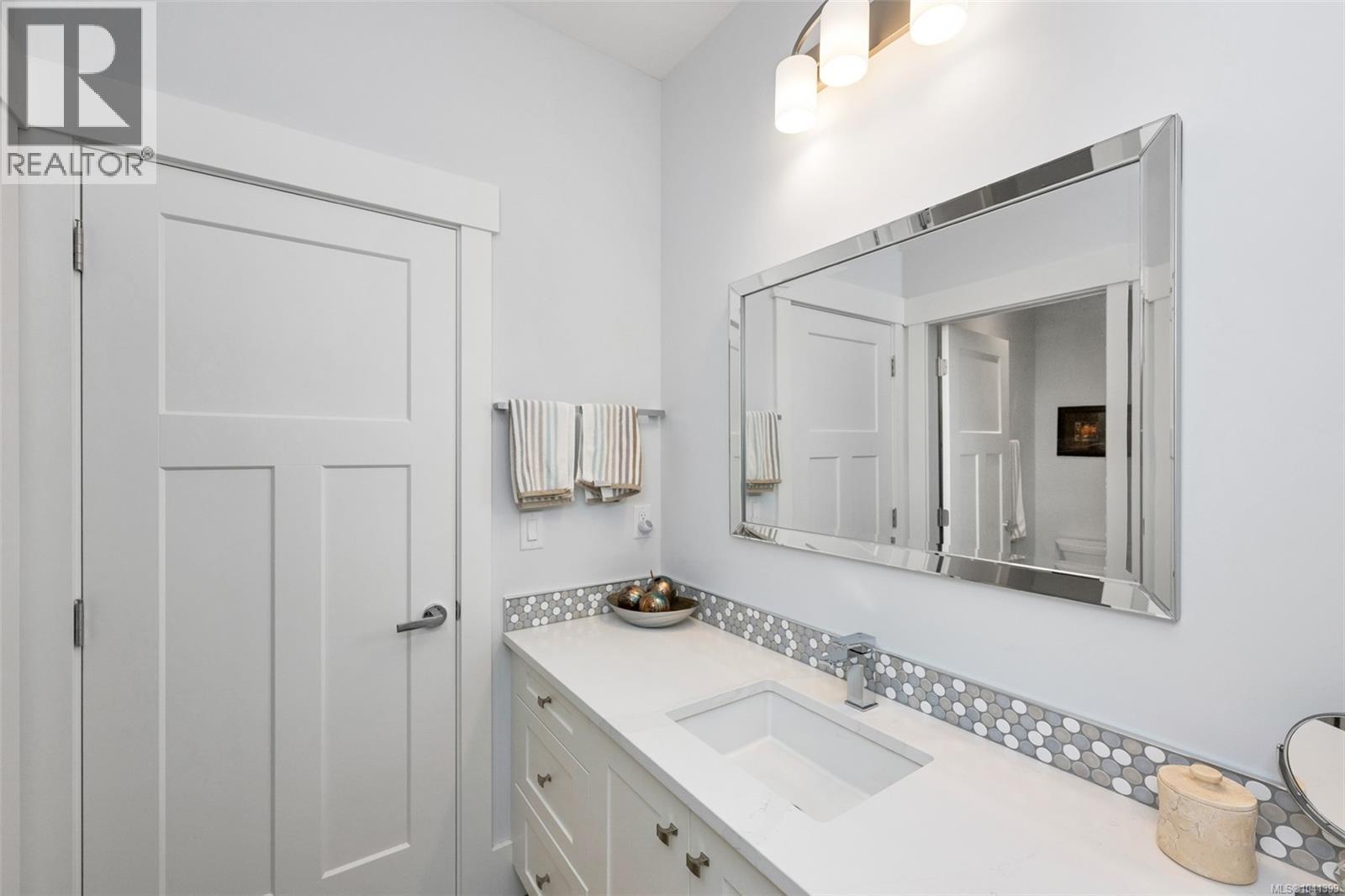 7420 Thornton Hts - 29