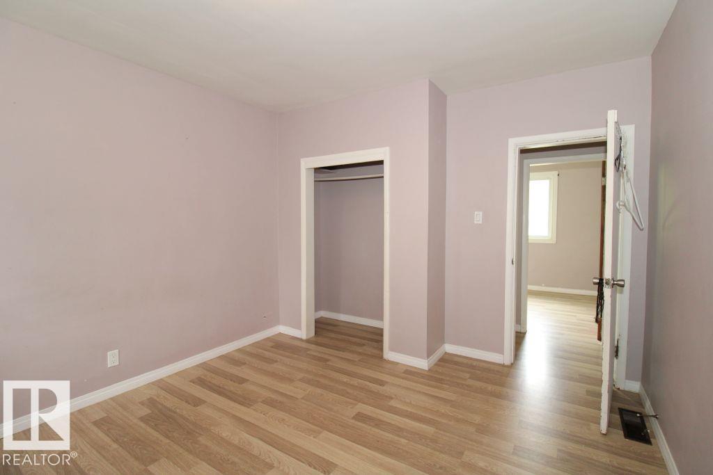 12041 86 ST NW - 12