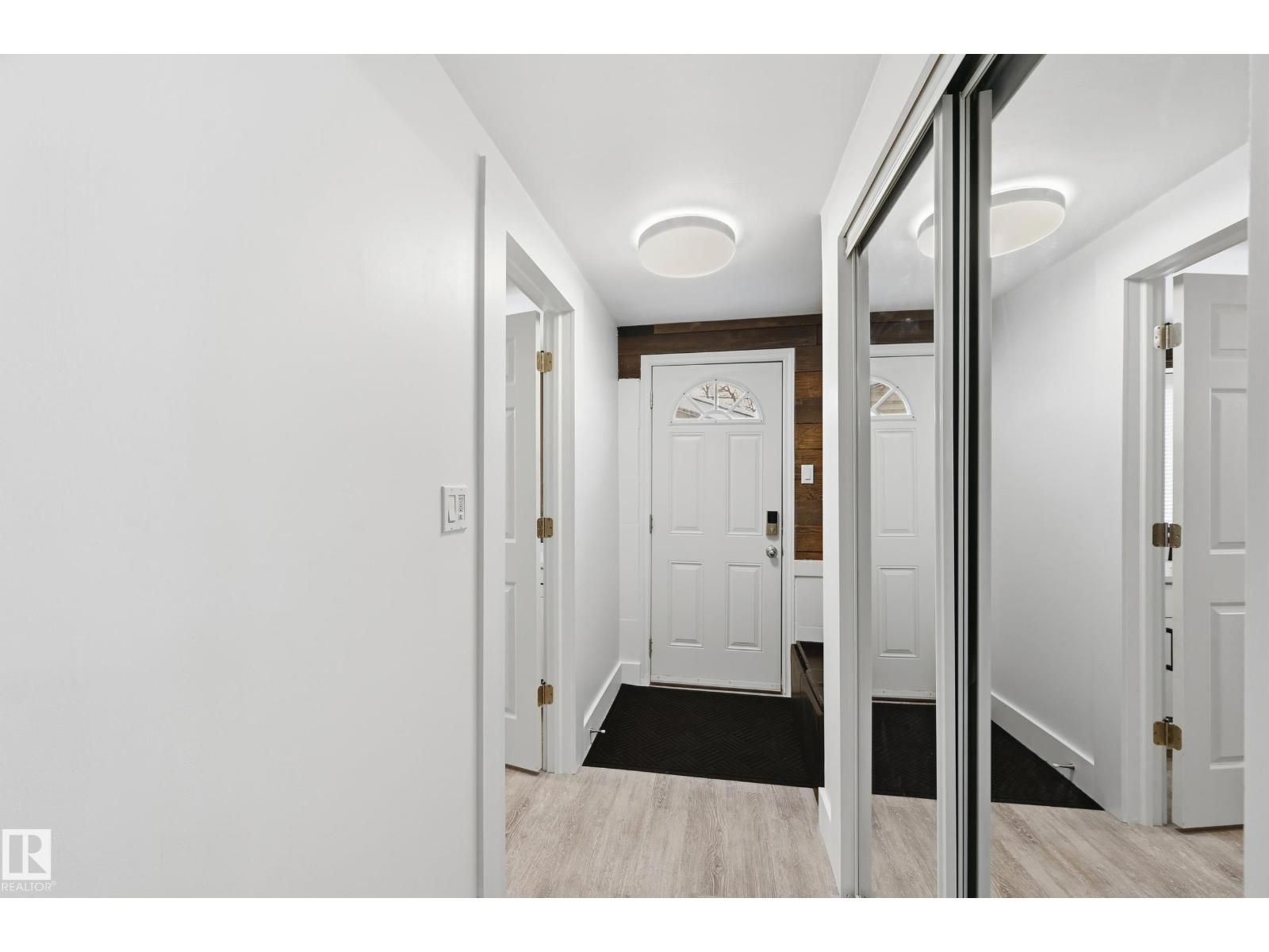 10656 93 ST NW - 36