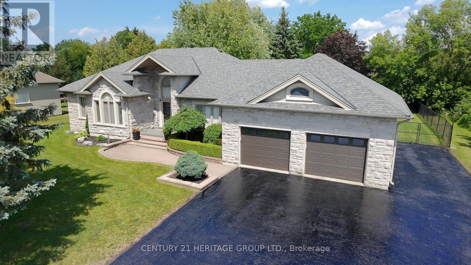 49 SHORE CRESCENT - 1