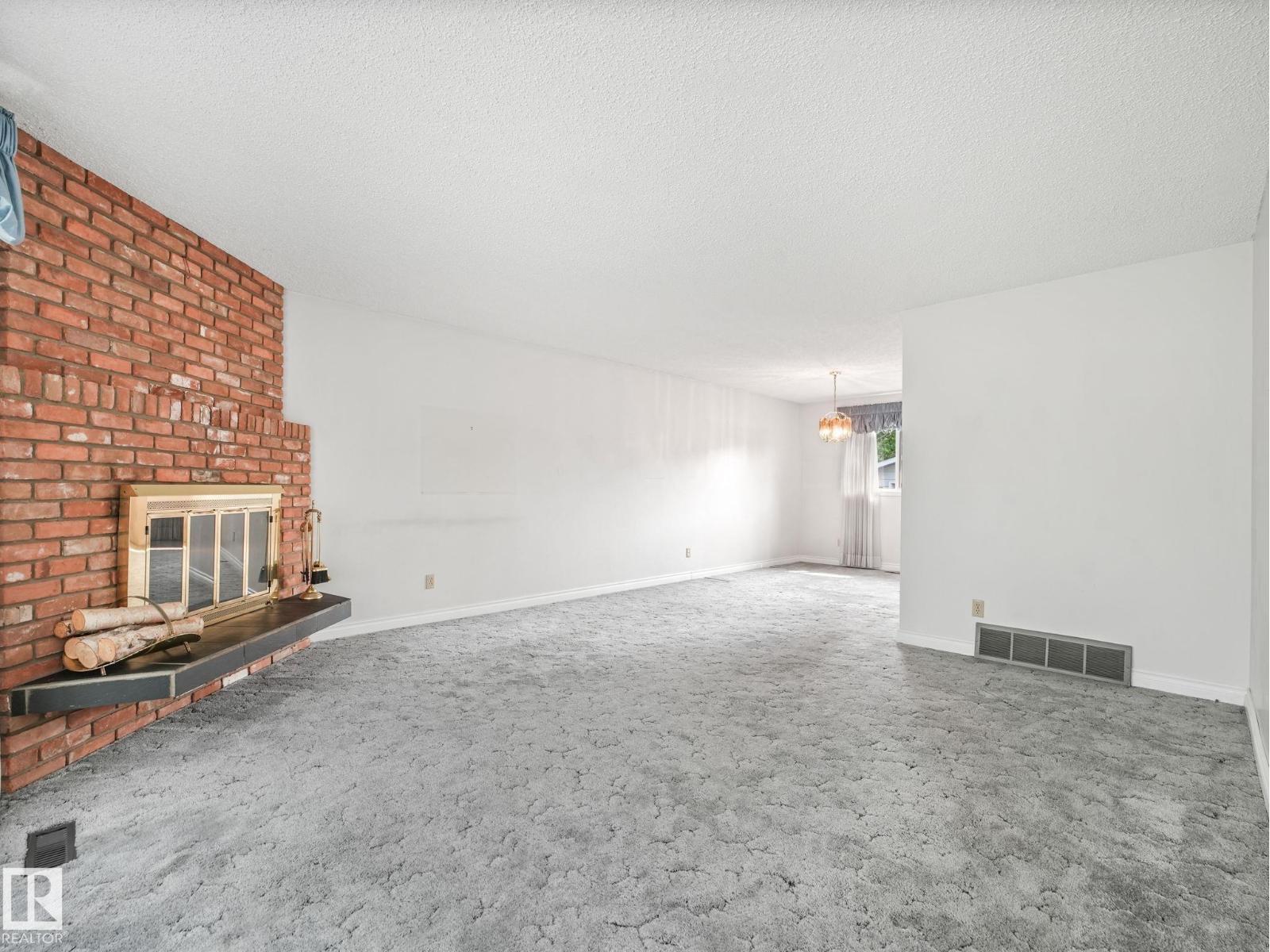 9530 87 ST — photo 8