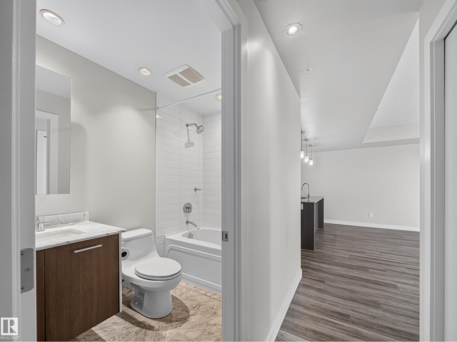 #608 2504 109 ST NW - 19