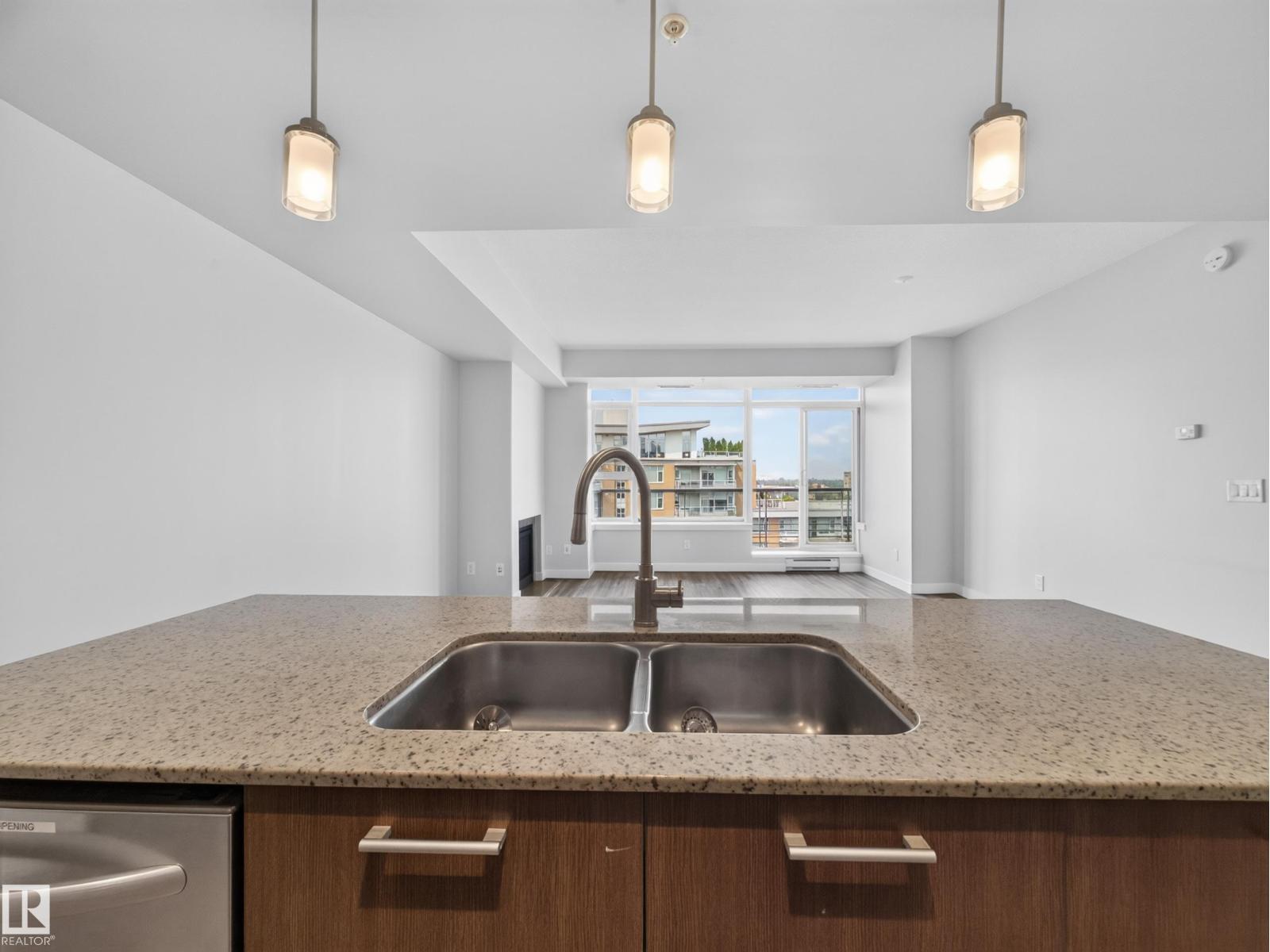 #608 2504 109 ST NW - 10