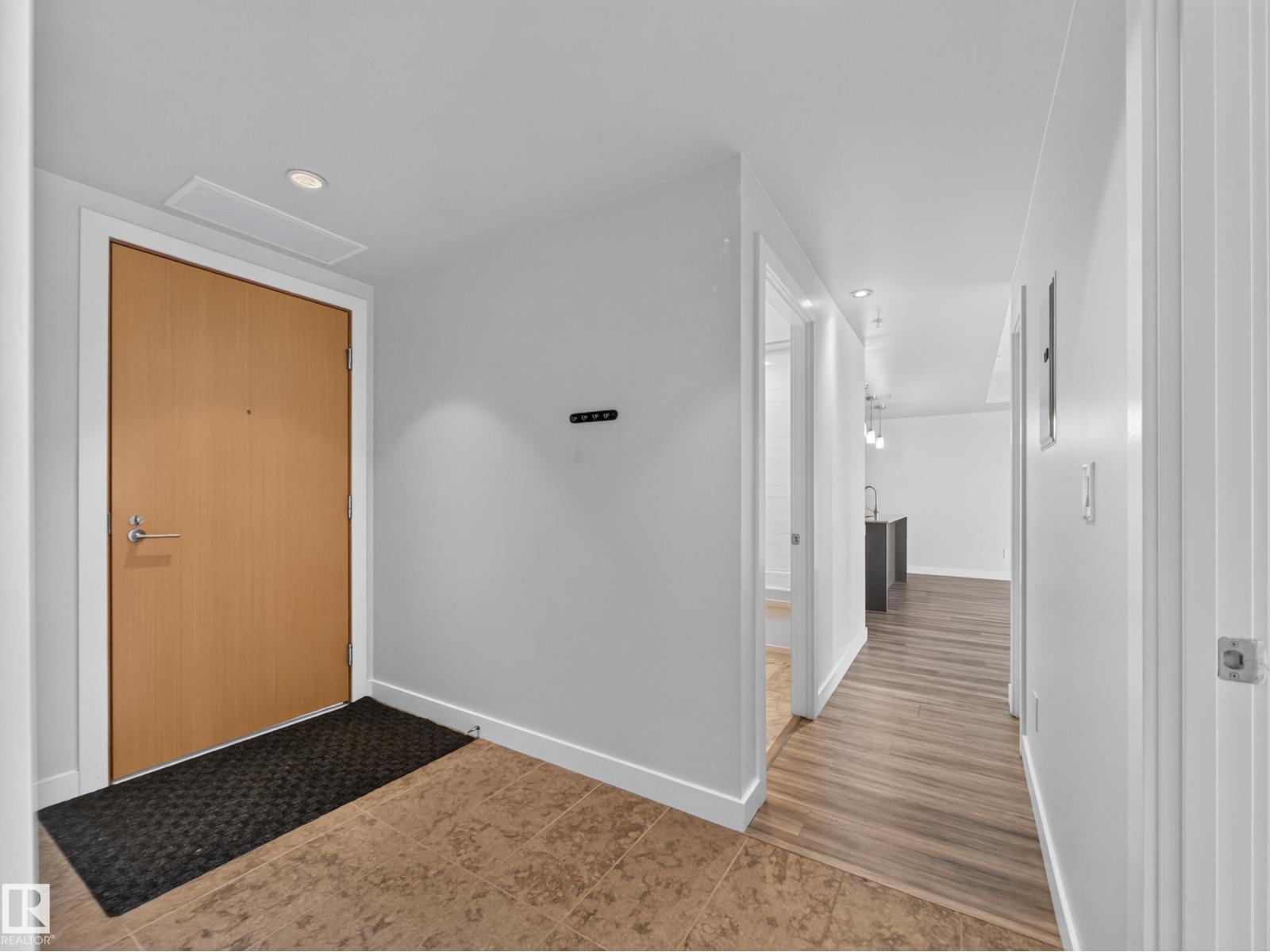 #608 2504 109 ST NW - 23