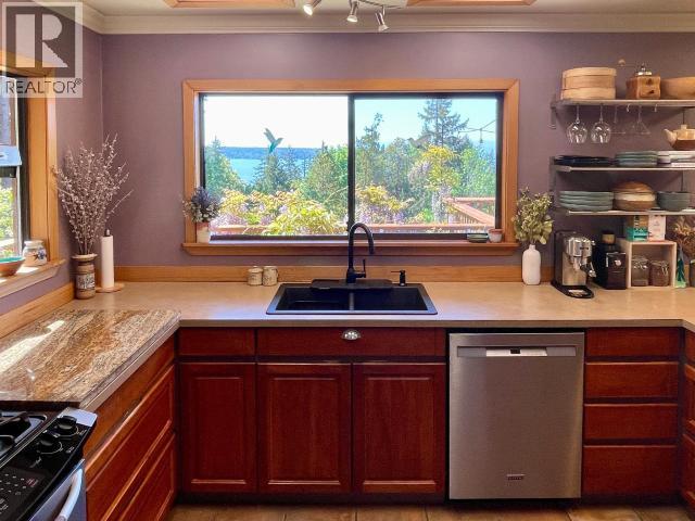 4108 HIGHWAY 101 - 17