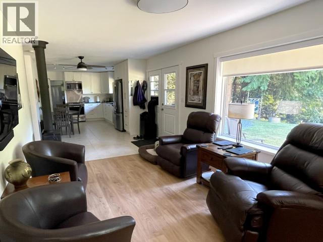 4108 HIGHWAY 101 - 43
